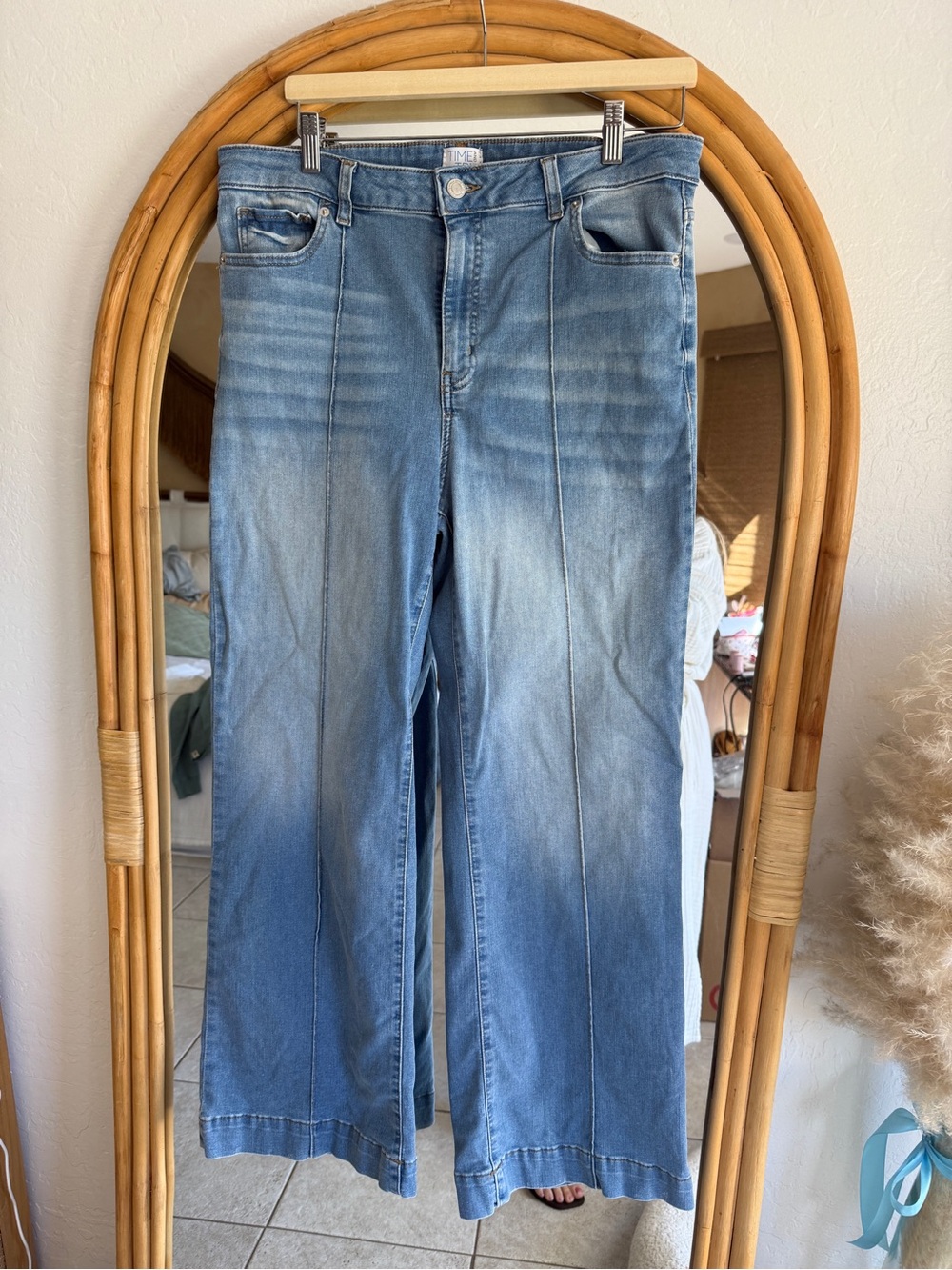 Time and Tru Light Blue Wide-Leg Jeans